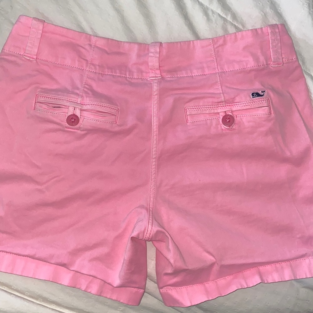 Vineyard vines every day shorts hot pink. Size 2.